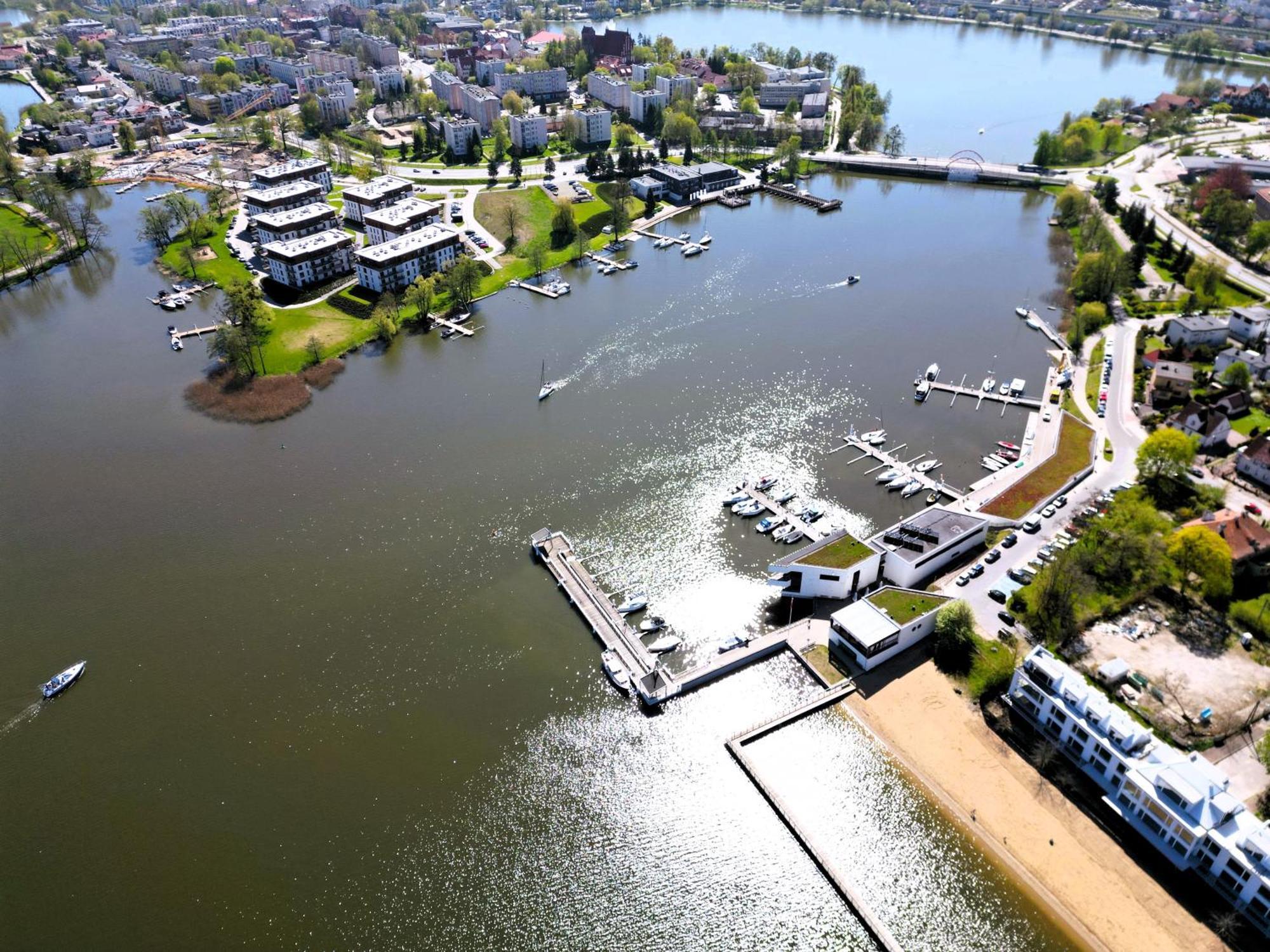 Marina Apartment - Przy Jeziorze, Taras, Tv55" Z Netflix I Prime, Parking Iława Extérieur photo
