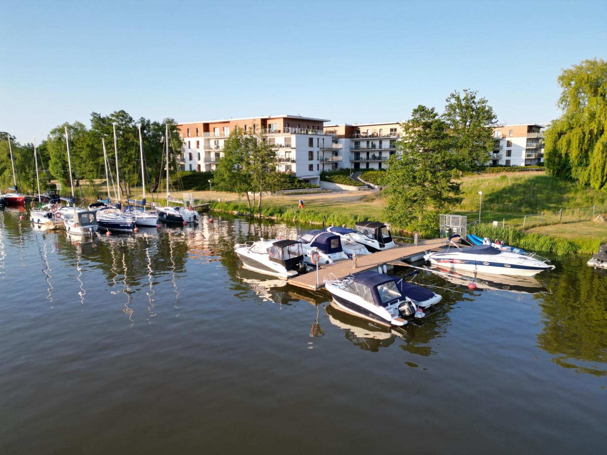 Marina Apartment - Przy Jeziorze, Taras, Tv55" Z Netflix I Prime, Parking Iława Extérieur photo